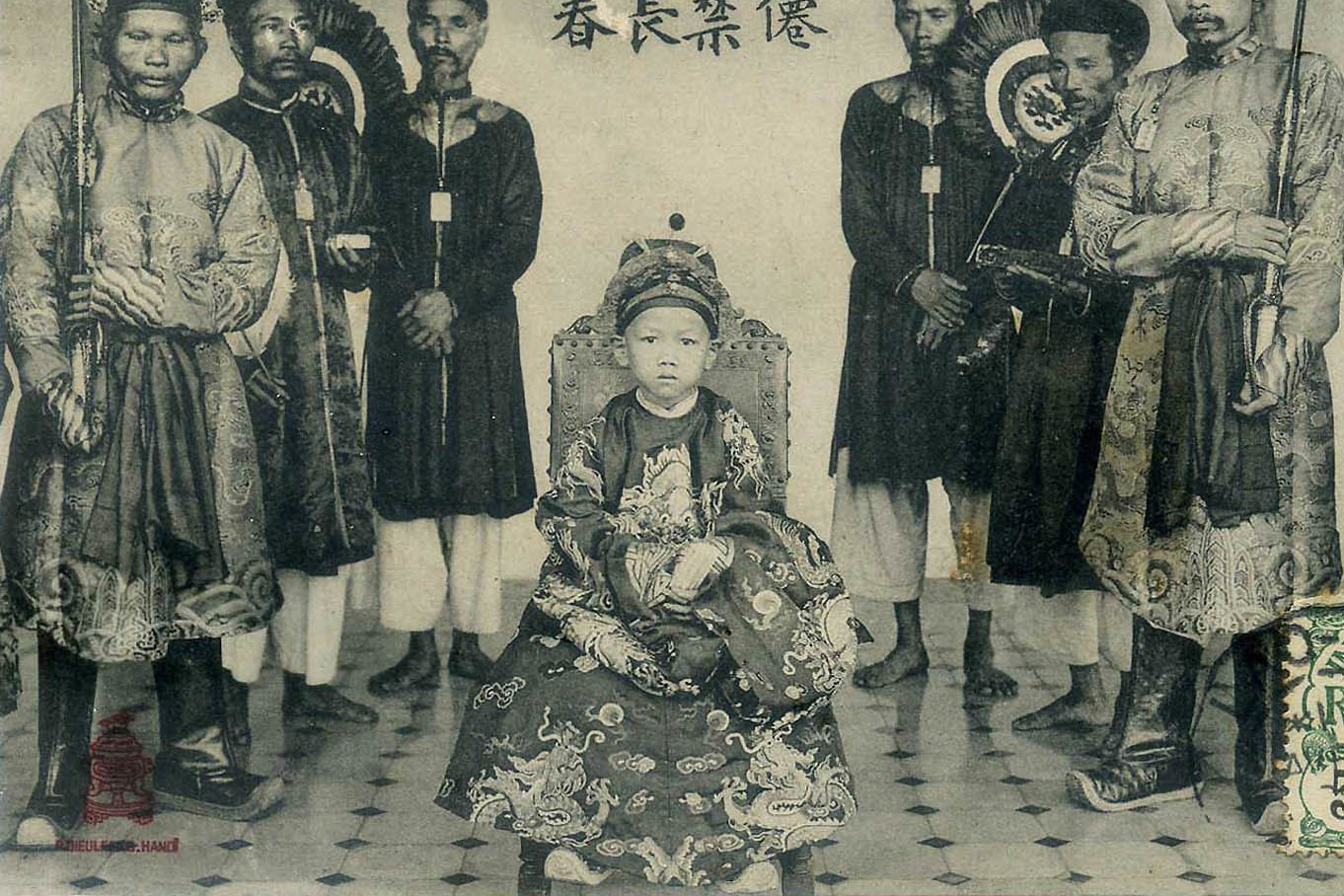 Điểm danh các vị vua trẻ con trong lịch sử Việt Nam - Redsvn.net