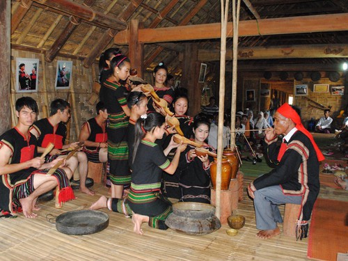 Dân tộc Ê đê trong cộng đồng các dân tộc Việt Nam